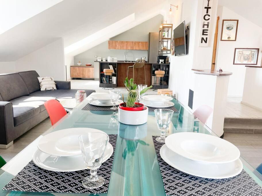 Elegante Appartamento 100 Mq Parcheggio - Wi Fi Savona Ngoại thất bức ảnh